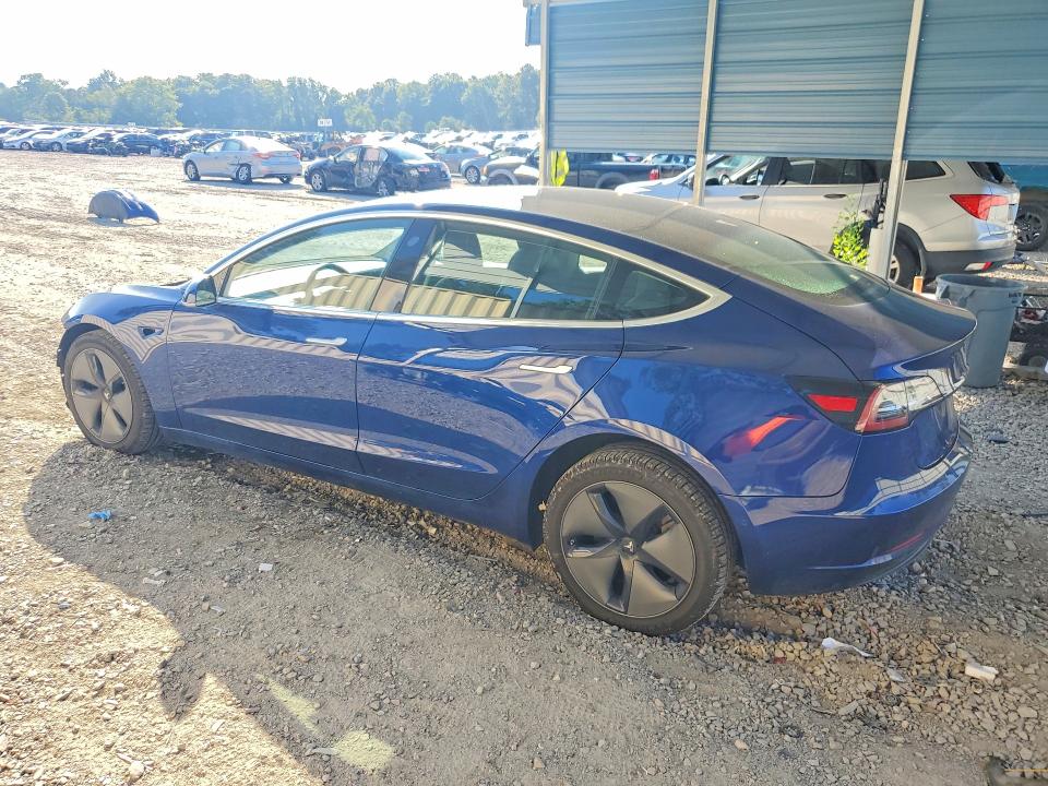 61048636 :رقم المزاد ، 5YJ3E1EB4LF636408 vin ، 2020 Tesla Model 3 مزاد بيع