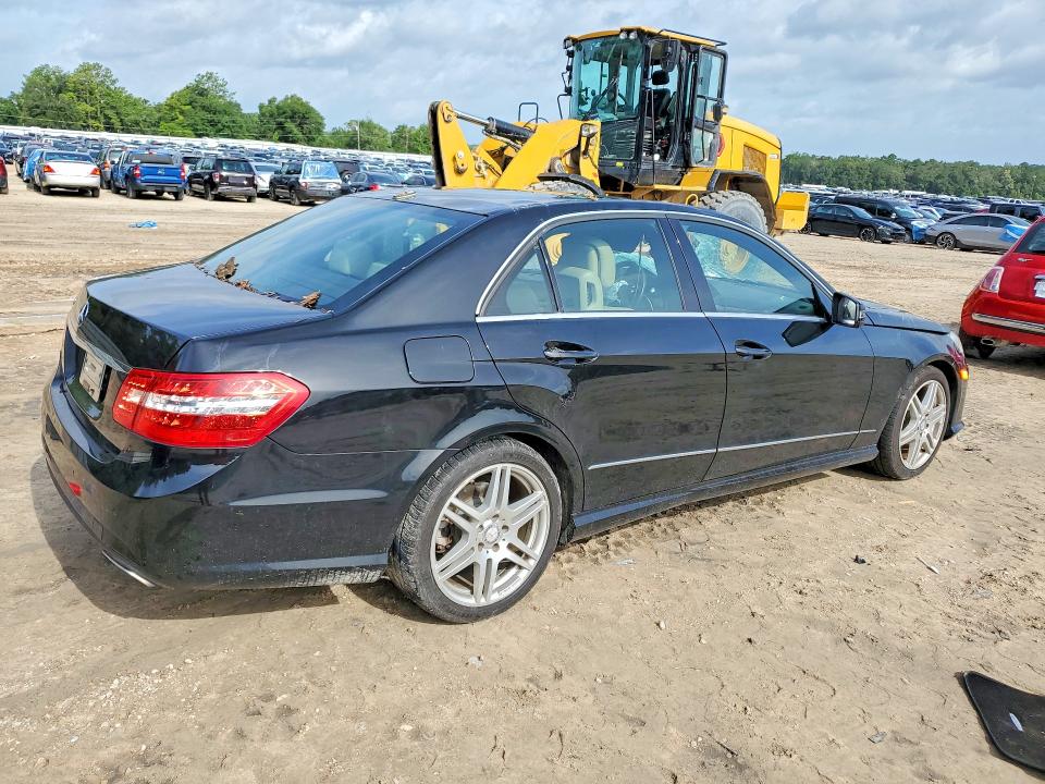 Auction sale of the 2010 Mercedes-benz E, vin: WDDHF5GB1AA190642, lot number: 62270016