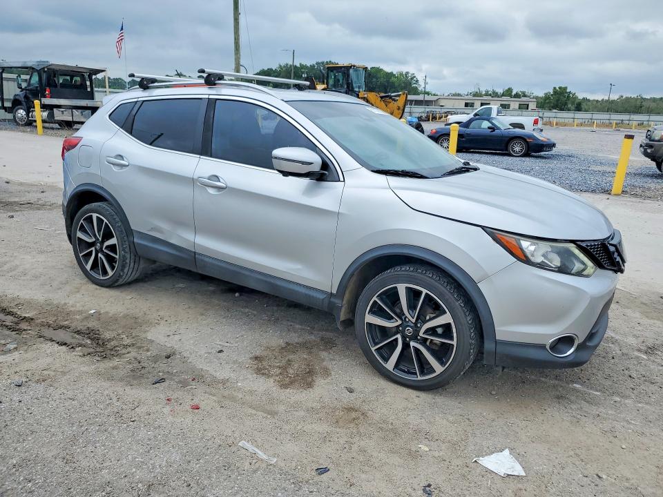2018 Nissan Rogue Sport მანქანა იყიდება აუქციონზე, vin: JN1BJ1CP8JW195495, აუქციონის ნომერი: 61109636