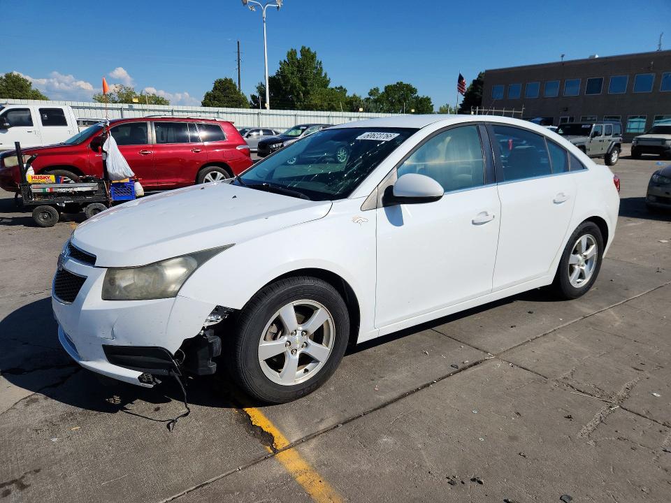 60623766 :رقم المزاد ، 1G1PC5SB1E7143757 vin ، 2014 Chevrolet Cruze مزاد بيع