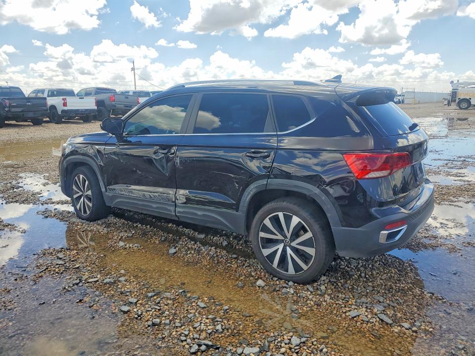Продажа на аукционе авто 2022 Volkswagen Taos, vin: 3VVYX7B28NM047501, номер лота: 60815146