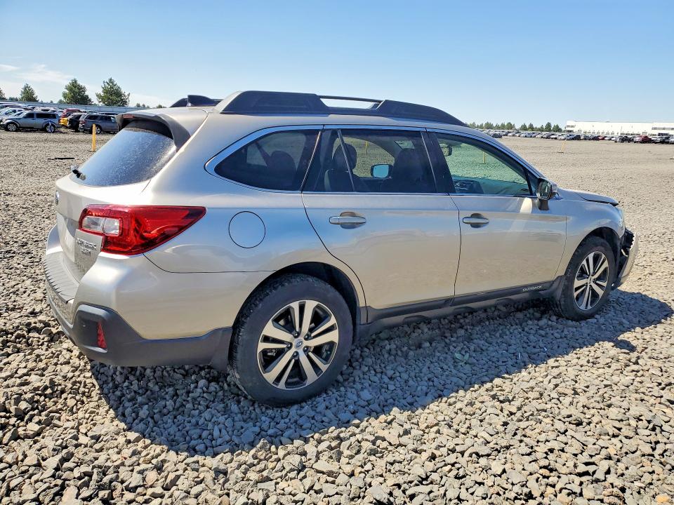 Продажа на аукционе авто 2018 Subaru Outback, vin: 4S4BSENC2J3220111, номер лота: 60858116