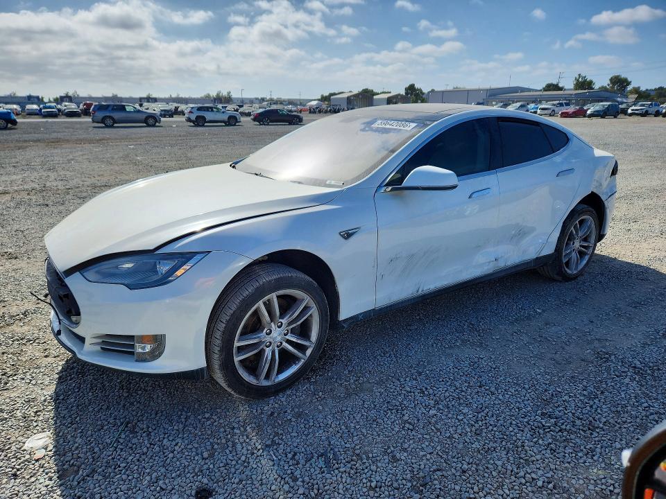 Продажа на аукционе авто 2013 Tesla Model S, vin: 5YJSA1CN6DFP28030, номер лота: 59642086