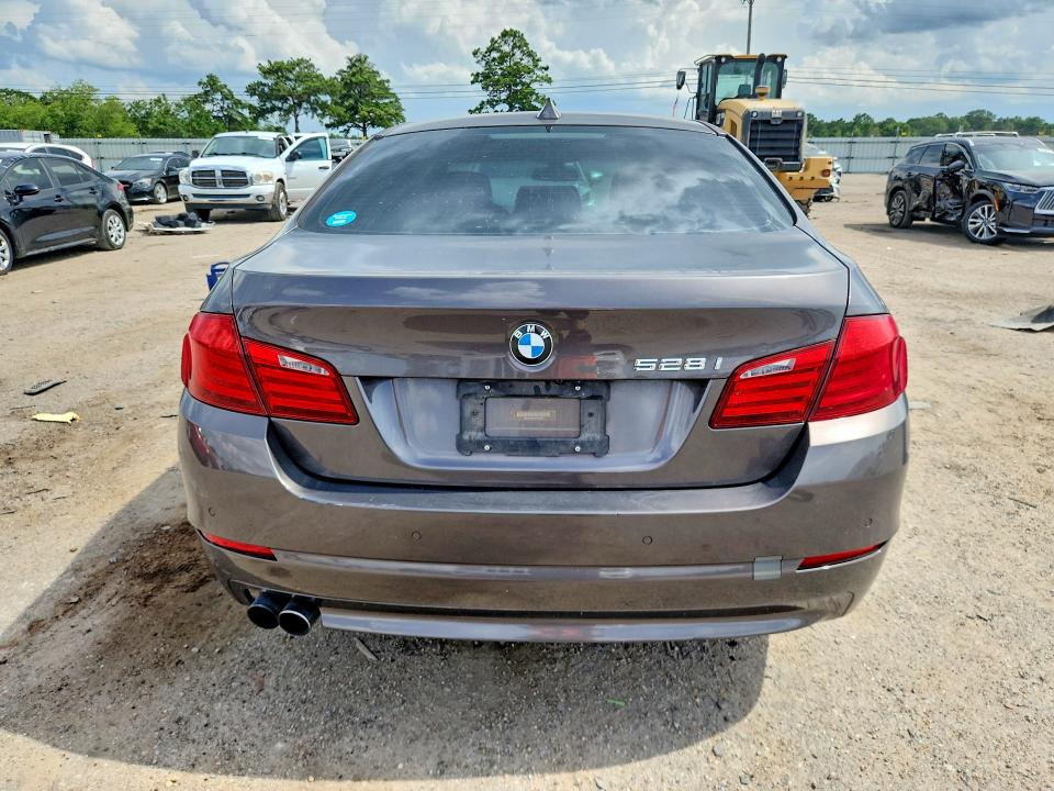 Продажа на аукционе авто 2012 Bmw 528, vin: WBAXG5C55CDX06440, номер лота: 60789256