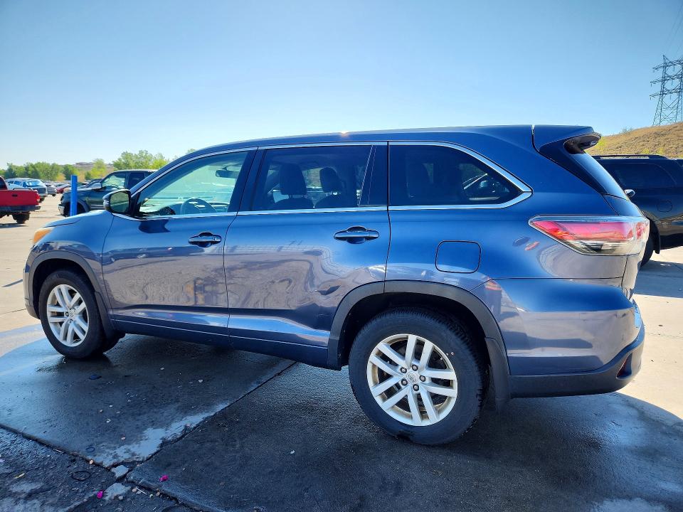 Продажа на аукционе авто 2015 Toyota Highlander, vin: 5TDBKRFH5FS217537, номер лота: 60897056