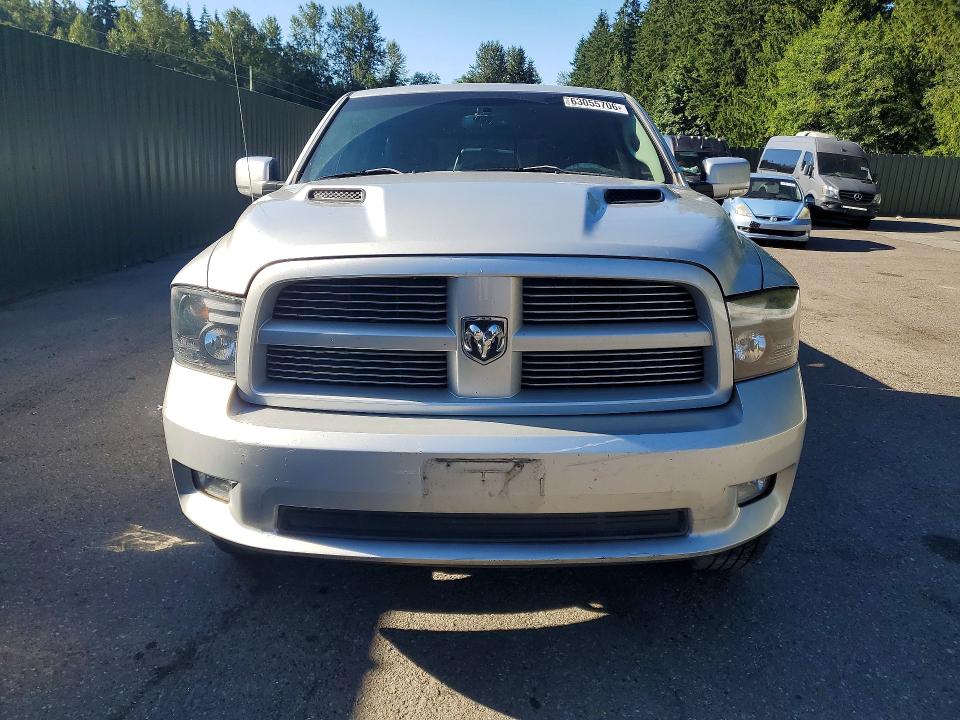 63055706 :رقم المزاد ، 1D7RV1CT1BS681674 vin ، 2011 Dodge Ram 1500 مزاد بيع