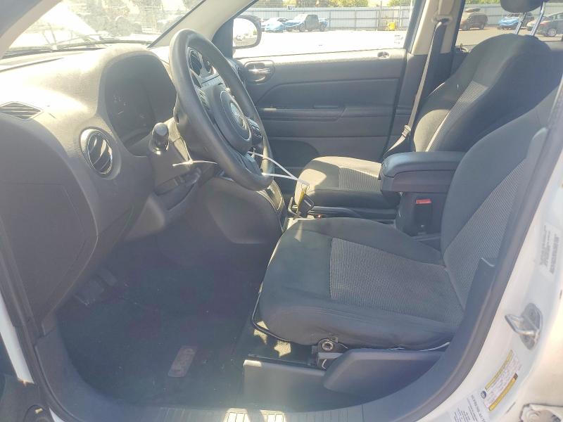61338616 :رقم المزاد ، 1J4NT1FA2BD195592 vin ، 2011 Jeep Compass مزاد بيع