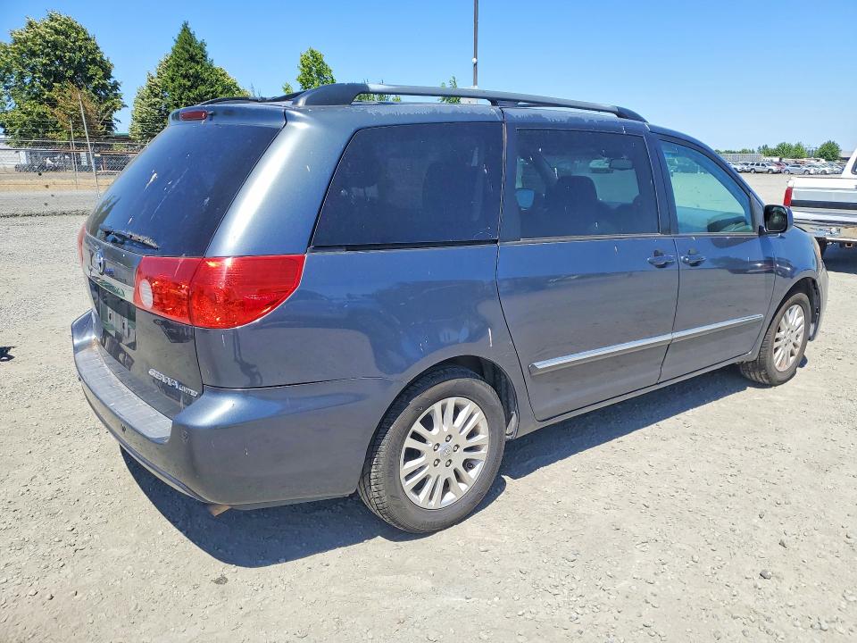 60064246 :رقم المزاد ، 5TDYK4CC0AS298039 vin ، 2010 Toyota Sienna مزاد بيع