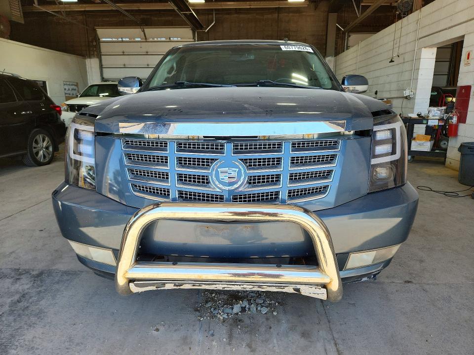 Продажа на аукционе авто 2009 Cadillac Escalade, vin: 1GYFK13219R166828, номер лота: 60779626