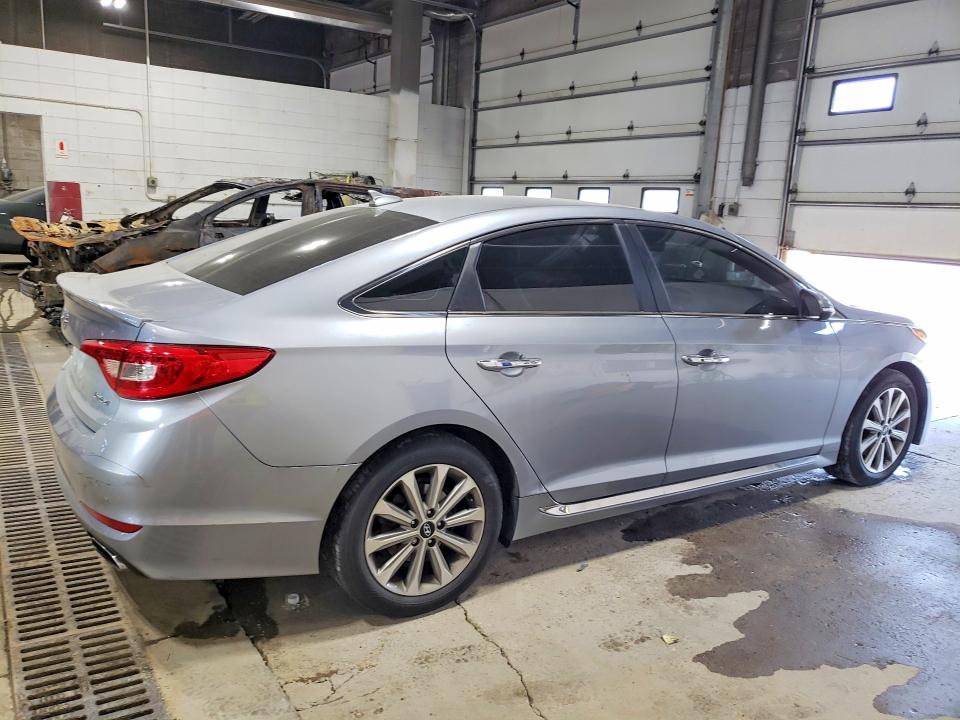 2017 Hyundai Sonata მანქანა იყიდება აუქციონზე, vin: 5NPE34AF3HH585792, აუქციონის ნომერი: 61571886