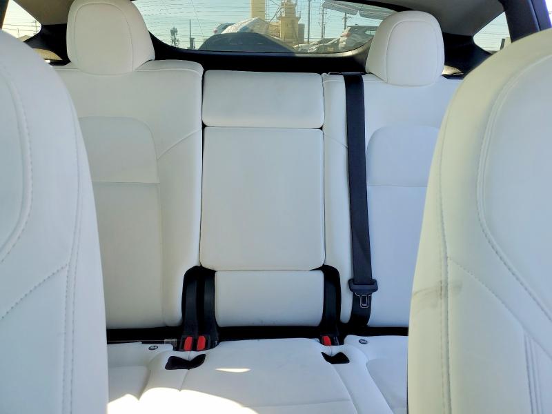 60527076 :رقم المزاد ، 7SAYGDED8RF037008 vin ، 2024 Tesla Model Y مزاد بيع
