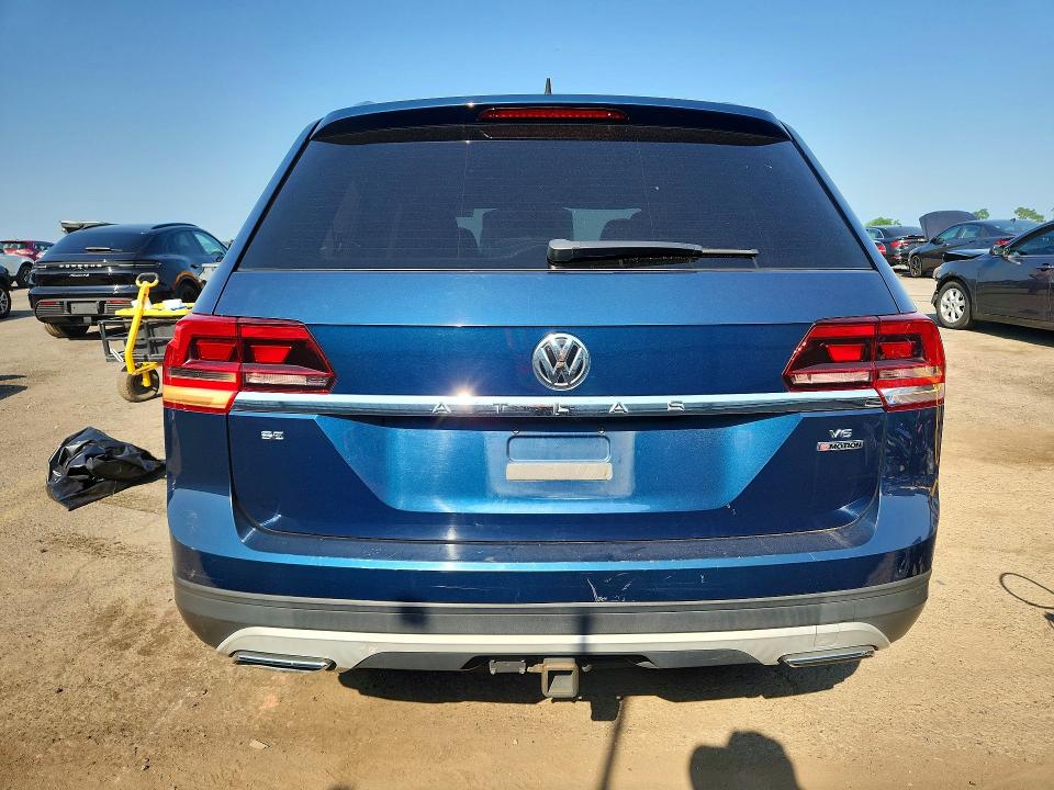 2018 Volkswagen Atlas მანქანა იყიდება აუქციონზე, vin: 1V2KR2CA0JC571422, აუქციონის ნომერი: 59263726