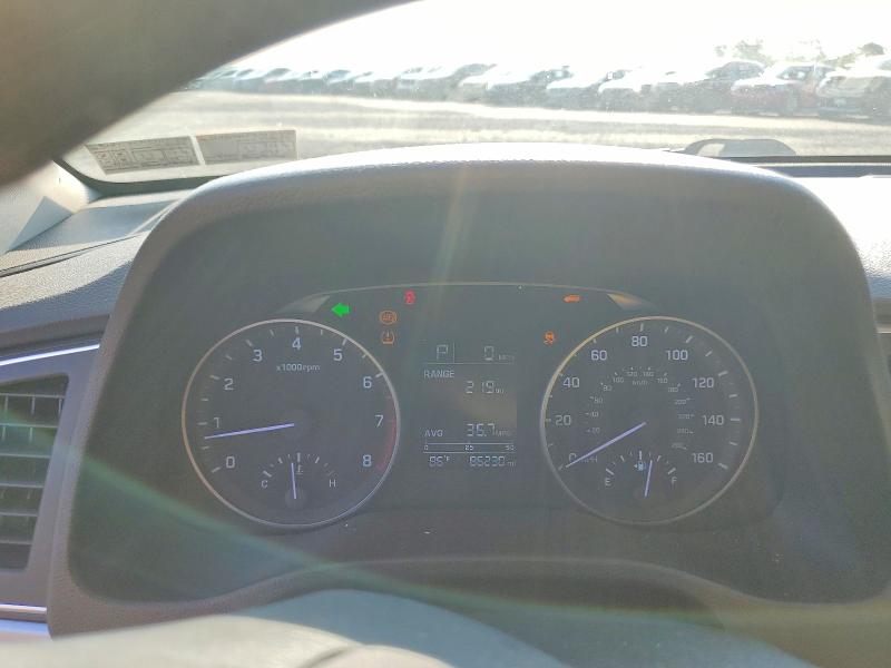 2018 Hyundai Elantra მანქანა იყიდება აუქციონზე, vin: 5NPD74LF5JH353410, აუქციონის ნომერი: 61688116