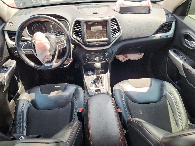 61999206 :رقم المزاد ، 1C4PJMBS8HW569947 vin ، 2017 Jeep Cherokee مزاد بيع