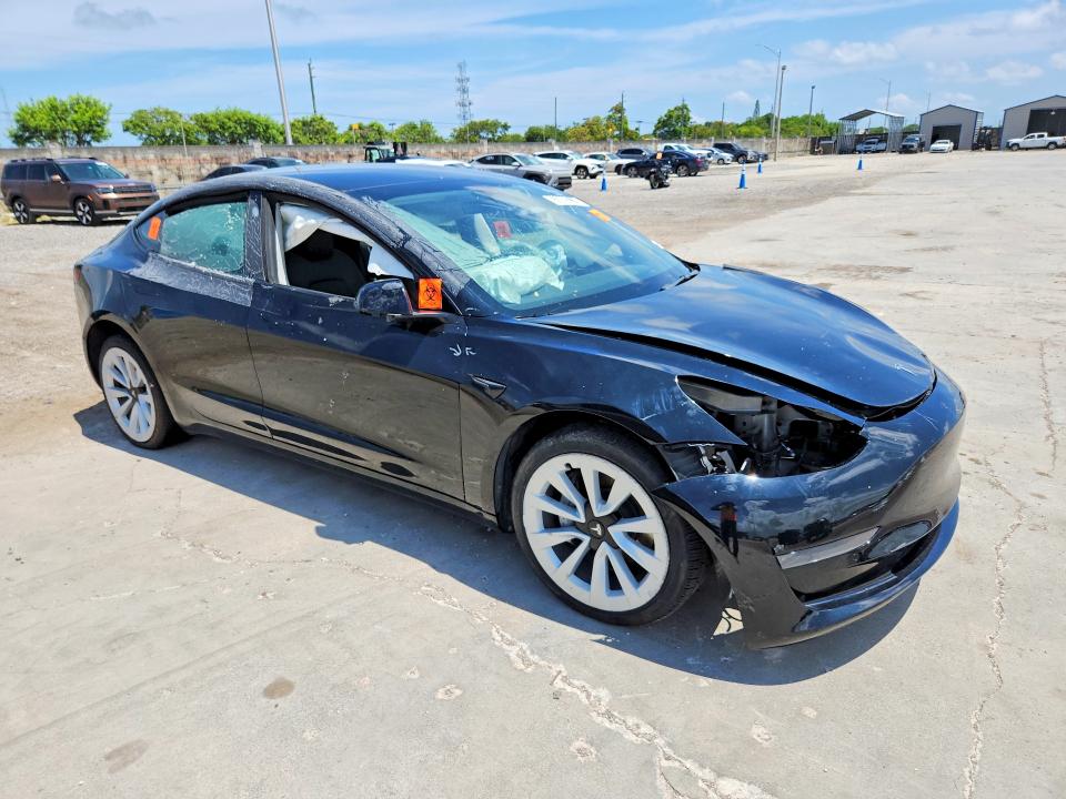 Продаж на аукціоні авто 2022 Tesla Model 3, vin: 5YJ3E1EA0NF371447, номер лоту: 62600276