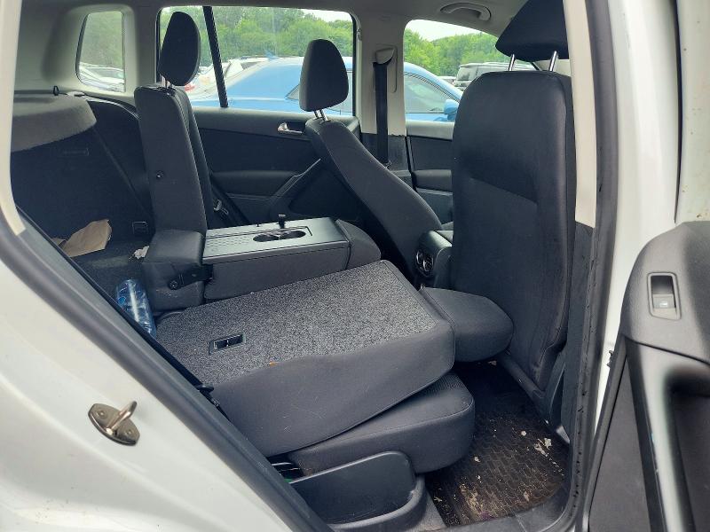 Продаж на аукціоні авто 2015 Volkswagen Tiguan, vin: WVGBV7AX2FW518952, номер лоту: 60012516
