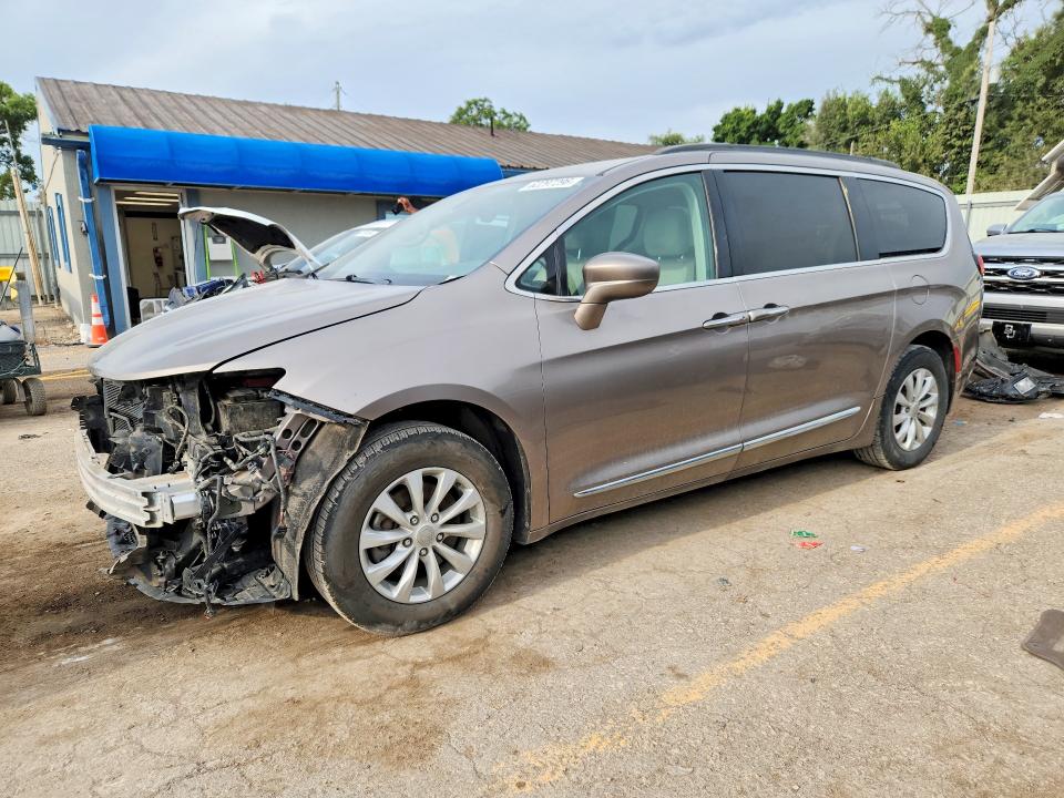 Продажа на аукционе авто 2017 Chrysler Pacifica, vin: 2C4RC1BG0HR838268, номер лота: 62297296