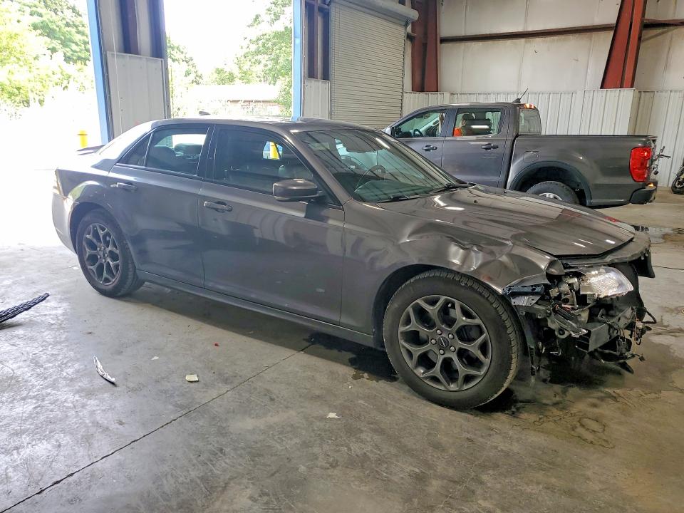 Продаж на аукціоні авто 2018 Chrysler 300, vin: 2C3CCAGG7JH331107, номер лоту: 61016946