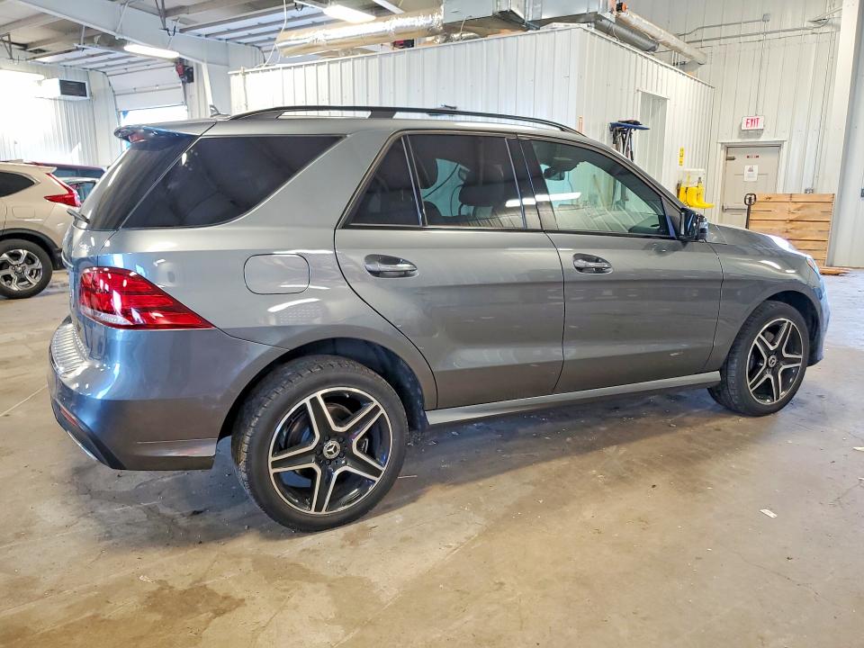 61202866 :رقم المزاد ، 4JGDA5HB4JB002899 vin ، 2018 Mercedes-benz Gle مزاد بيع