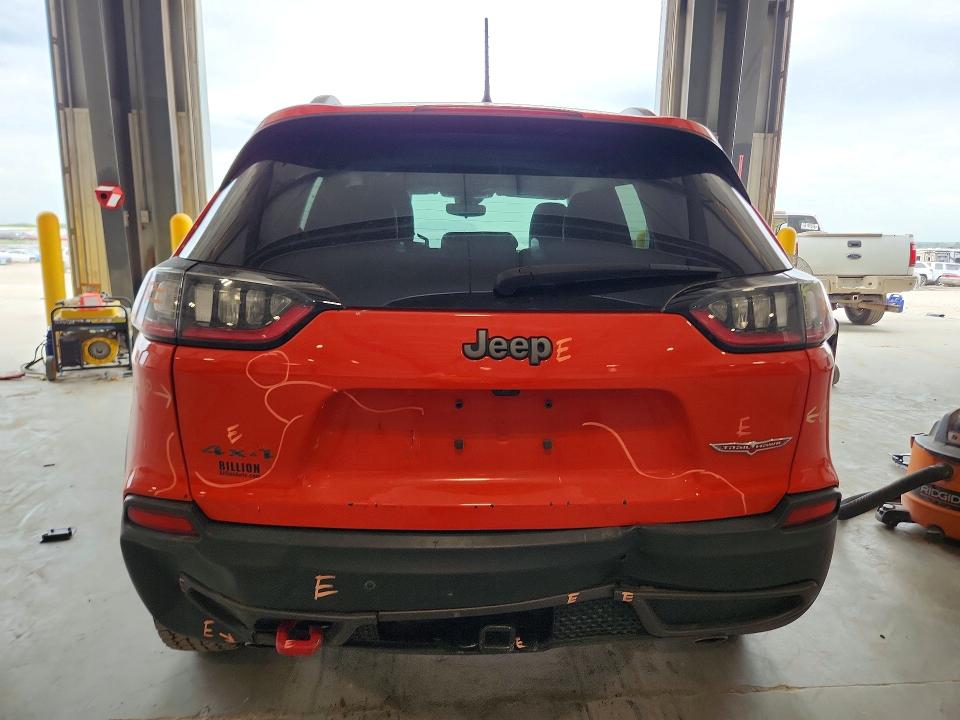 59146086 :رقم المزاد ، 1C4PJMBX3MD165892 vin ، 2021 Jeep Cherokee مزاد بيع