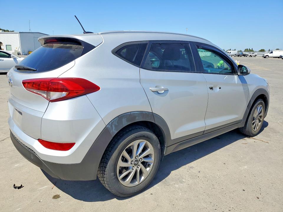 Продажа на аукционе авто 2016 Hyundai Tucson, vin: KM8J33A48GU130864, номер лота: 60609426