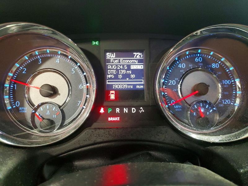 60624486 :رقم المزاد ، 2C4RC1BG2GR240049 vin ، 2016 Chrysler Town & Country مزاد بيع