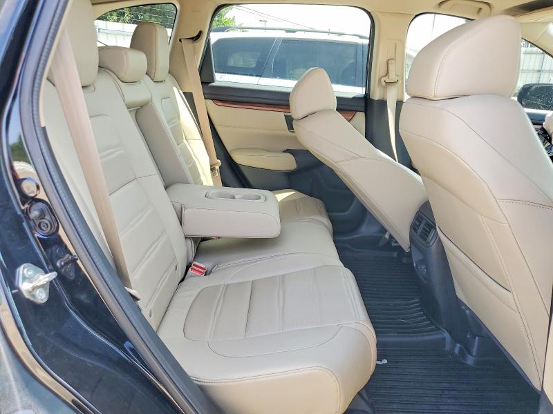 74516235 :رقم المزاد ، 7FARW2H81JE104290 vin ، 2018 Honda Cr-v مزاد بيع