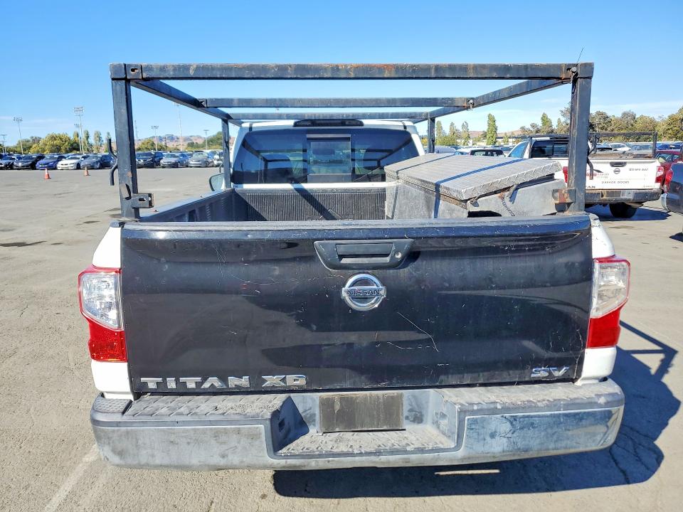 Продажа на аукционе авто 2017 Nissan Titan, vin: 1N6AA1R88HN559288, номер лота: 61968816