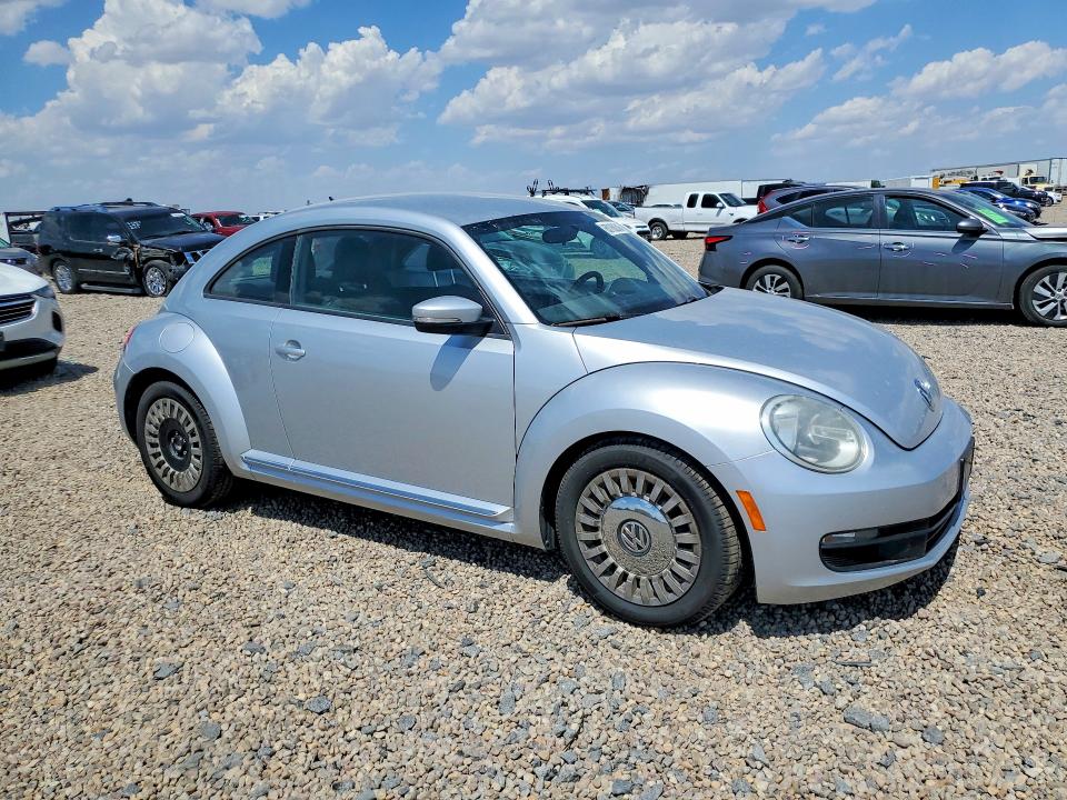 60166246 :رقم المزاد ، 3VWJX7AT8DM672776 vin ، 2013 Volkswagen Beetle مزاد بيع