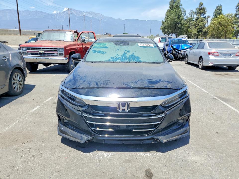 62676596 :رقم المزاد ، 1HGCV2F91MA010733 vin ، 2021 Honda Accord مزاد بيع
