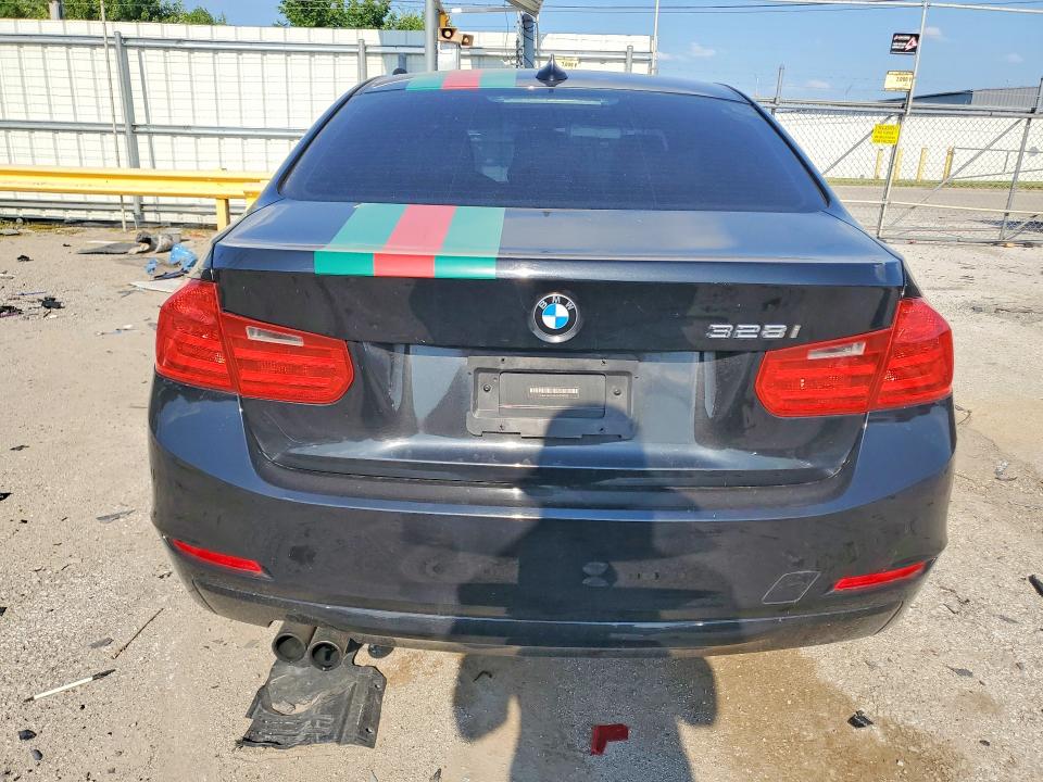 59710396 :رقم المزاد ، WBA3A5G55DNP24703 vin ، 2013 Bmw 328 مزاد بيع