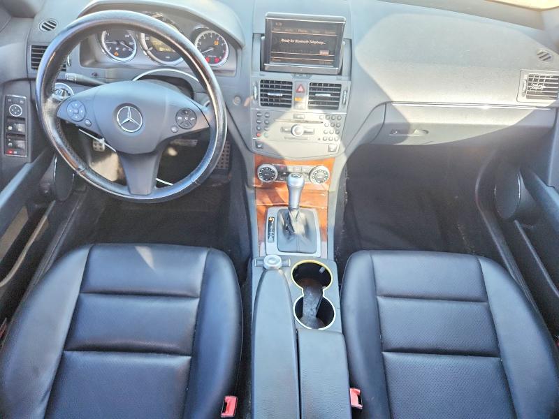 61566116 :رقم المزاد ، WDDGF8BB7AF424452 vin ، 2010 Mercedes-benz C مزاد بيع