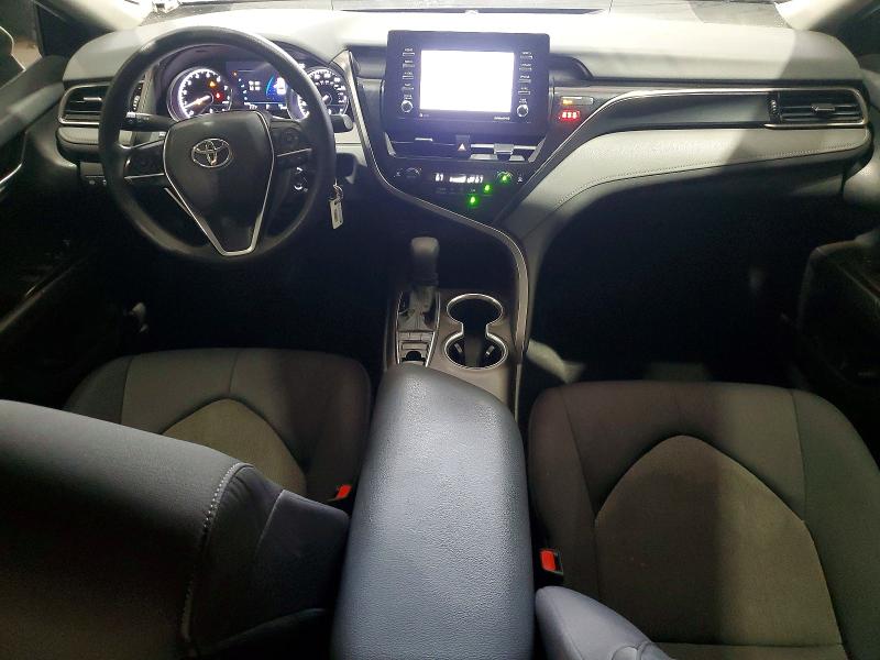 60058966 :رقم المزاد ، 4T1C11BK9NU055430 vin ، 2022 Toyota Camry مزاد بيع