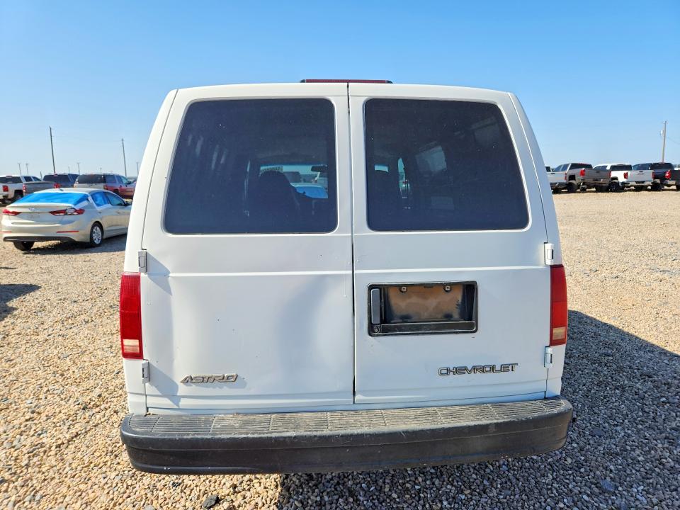 55060606 :رقم المزاد ، 1GCDM19X83B134260 vin ، 2003 Chevrolet Astro مزاد بيع