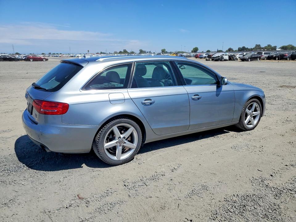 Продажа на аукционе авто 2011 Audi A4, vin: WAUWFAFL8BA099807, номер лота: 62360526