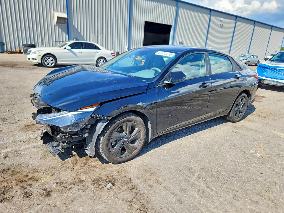 60318256 :رقم المزاد ، KMHLM4AG8PU374777 vin ، 2023 Hyundai Elantra مزاد بيع