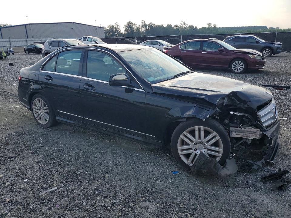 79134145 :رقم المزاد ، WDDGF54X38F075047 vin ، 2008 Mercedes-benz C مزاد بيع