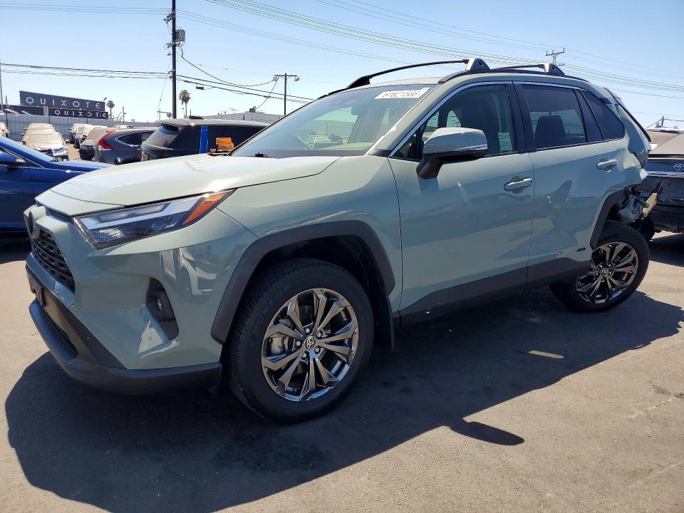 Продажа на аукционе авто 2023 Toyota Rav4, vin: JTMB6RFV0PD084399, номер лота: 61621586