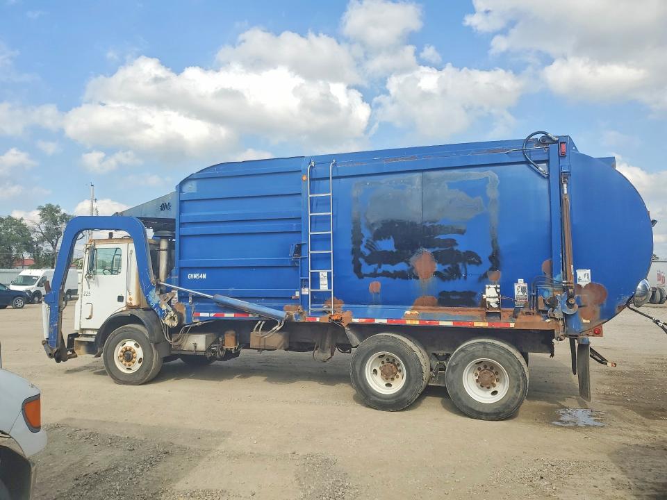 61314986 :رقم المزاد ، 1M2K195C53M021917 vin ، 2003 Mack 600 مزاد بيع