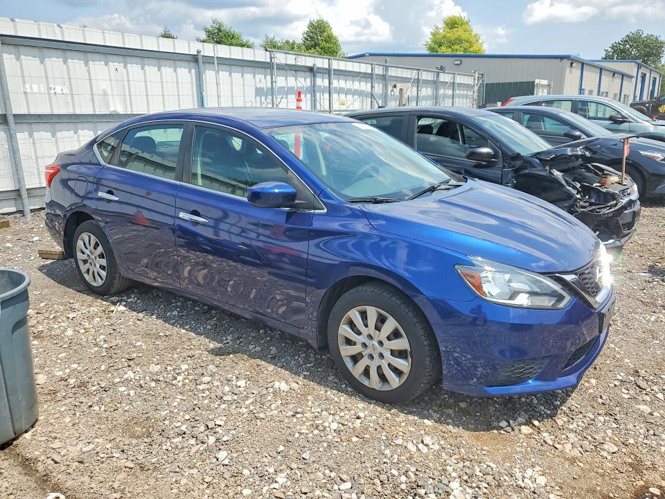 Продажа на аукционе авто 2017 Nissan Sentra, vin: 3N1AB7AP8HY206268, номер лота: 61877856