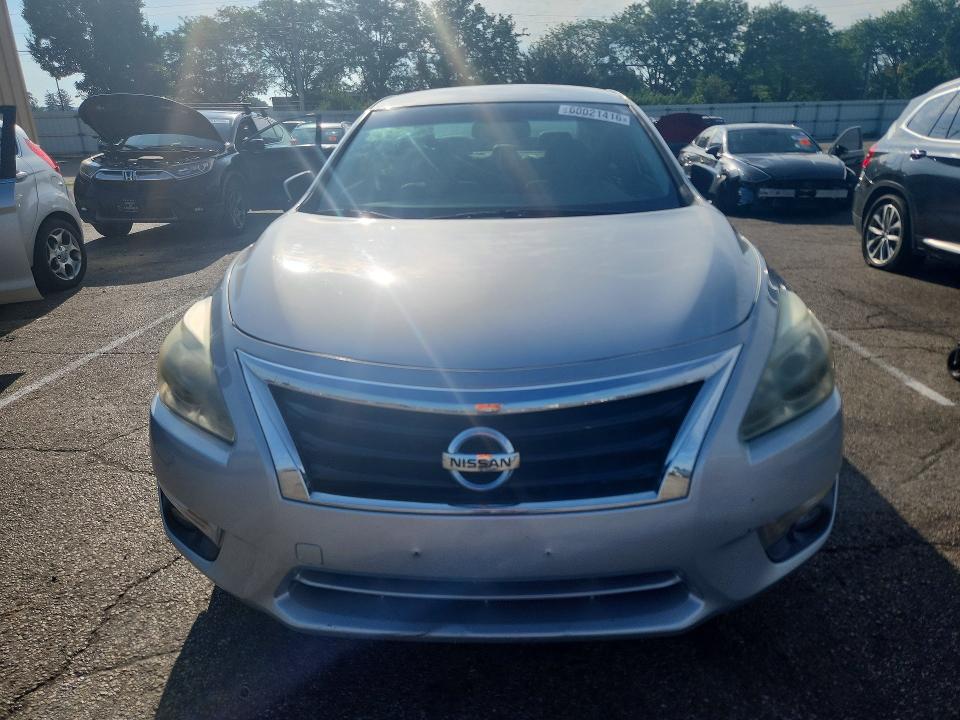 2013 Nissan Altima მანქანა იყიდება აუქციონზე, vin: 1N4AL3AP8DC902852, აუქციონის ნომერი: 60021416