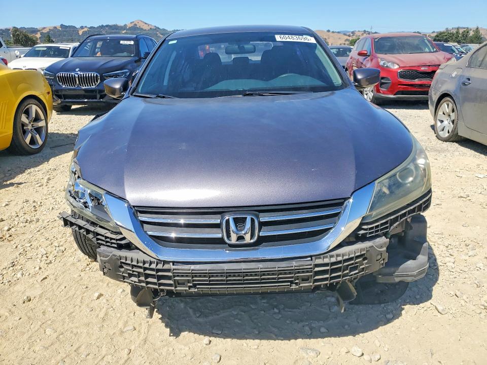 60483696 :رقم المزاد ، 1HGCR2F31FA187186 vin ، 2015 Honda Accord مزاد بيع