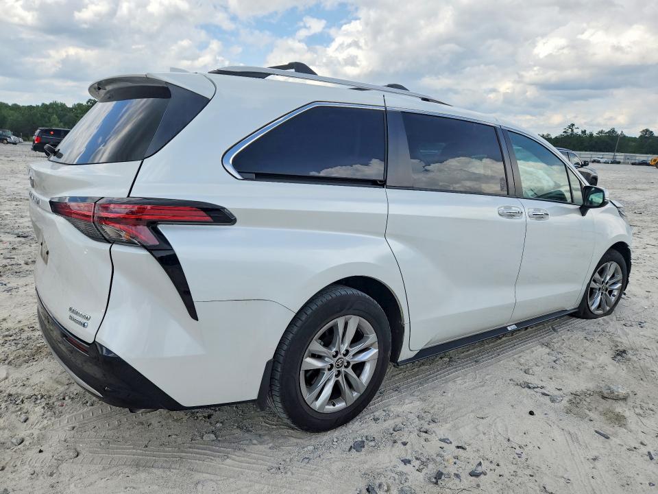 Auction sale of the 2022 Toyota Sienna, vin: 5TDZSKFC9NS059678, lot number: 61899746