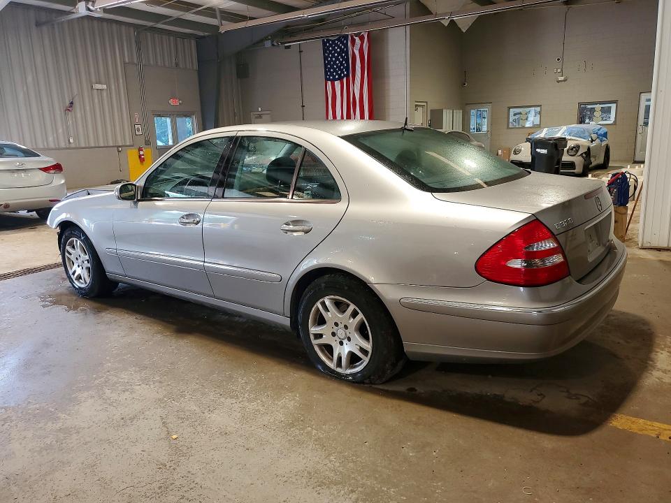 61136006 :رقم المزاد ، WDBUF65J03A239081 vin ، 2003 Mercedes-benz E مزاد بيع
