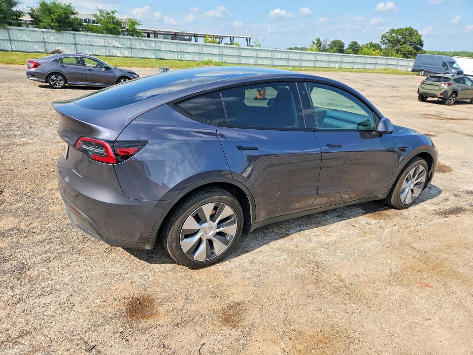 53562656 :رقم المزاد ، 7SAYGDEE8PF614092 vin ، 2023 Tesla Model Y مزاد بيع