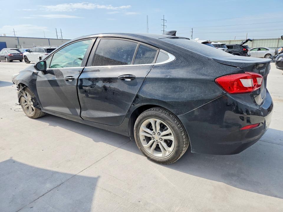 63021876 :رقم المزاد ، 1G1BE5SM5K7101092 vin ، 2019 Chevrolet Cruze مزاد بيع
