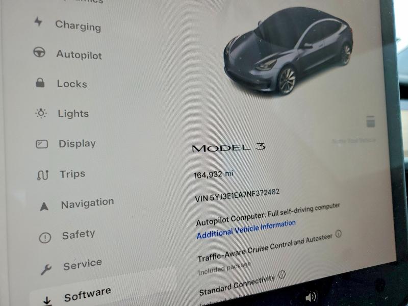 61361906 :رقم المزاد ، 5YJ3E1EA7NF372482 vin ، 2022 Tesla Model 3 مزاد بيع