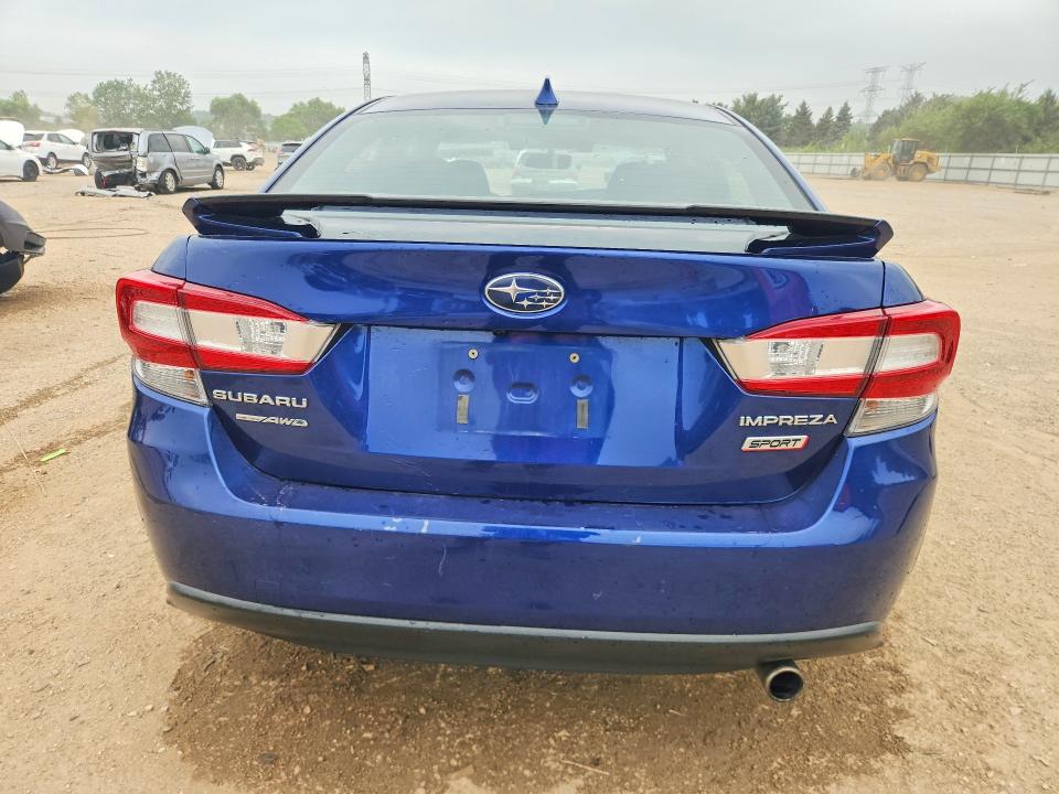 62499386 :رقم المزاد ، 4S3GKAM61J3605318 vin ، 2018 Subaru Impreza مزاد بيع