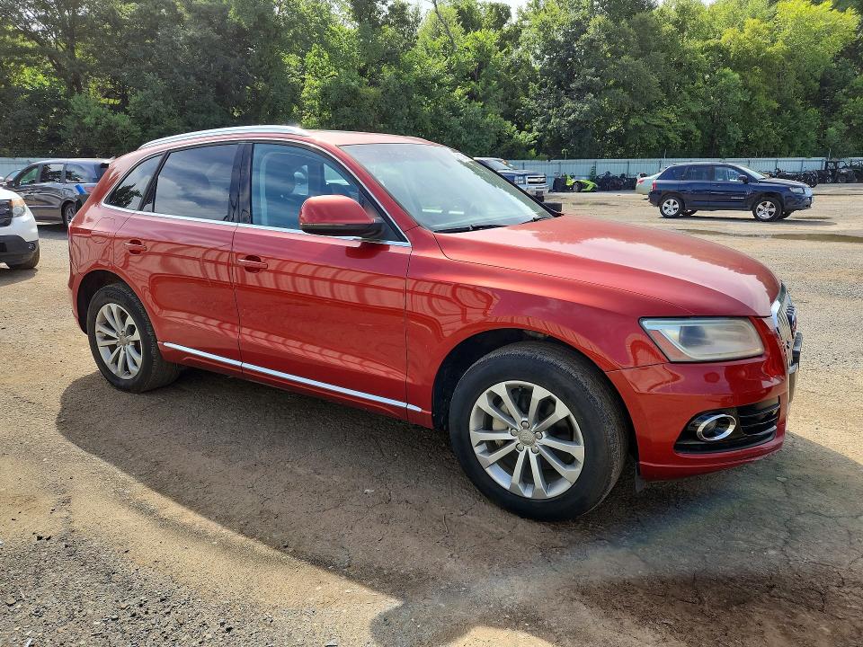 61135816 :رقم المزاد ، WA1LFAFP7EA007898 vin ، 2014 Audi Q5 مزاد بيع
