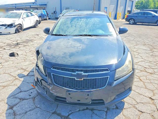 60397026 :رقم المزاد ، 1G1PC5SB8D7198141 vin ، 2013 Chevrolet Cruze مزاد بيع
